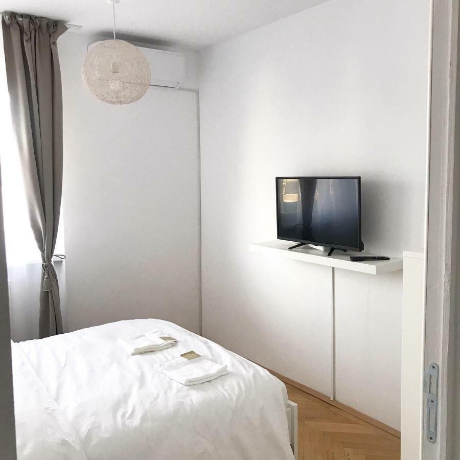 Ultracentral Apt With City Center View - Smart Tv - Ac Timisoara Exterior photo